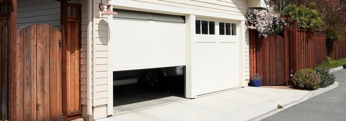 Repair Garage Door Won't Close Light Blinks in Berwyn, Illinois